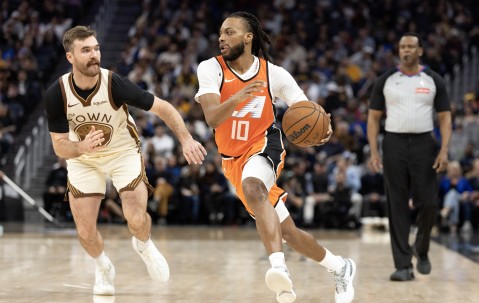 云开体育-小卡：加兰首秀打得很棒 有侵略性&amp;能投中空位/防中锋时也很积极