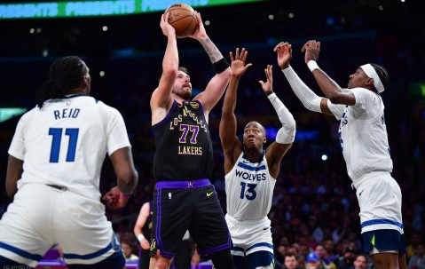 云开体育-湖人为何连克强敌？东契奇雷迪克赛后发言一针见血，詹姆斯尴尬了